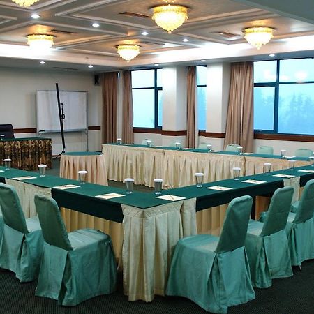 Permata Alam Hotel Puncak Exteriör bild